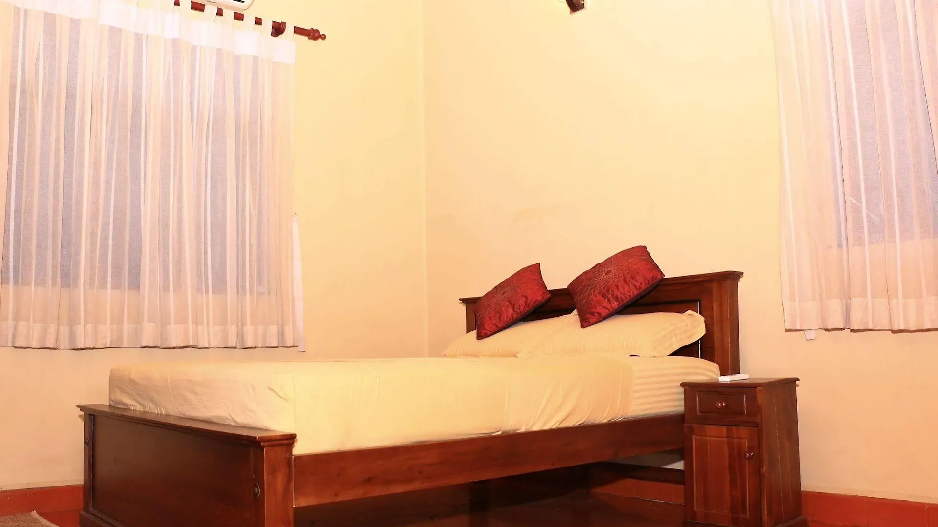 Woodside Villa - Negombo 2*,